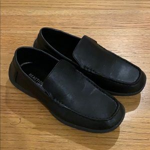 Kenneth Cole Reaction boys size 5 dress shoes